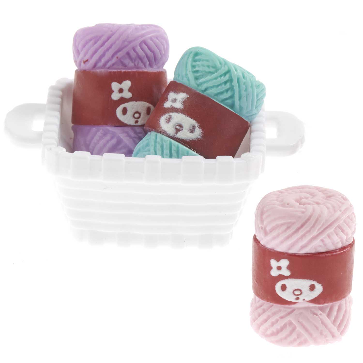 Rico Design Petite - Miniature Basket with Wool